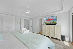 6 bedrooms, iron/ironing board, travel cot, free WiFi