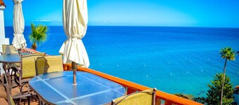 H1858: Gorgeous Villa + Panoramic Ocean Views + 2 Balconies +Golf Cart + BBQ