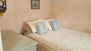 2 bedrooms, iron/ironing board, travel cot, bed sheets