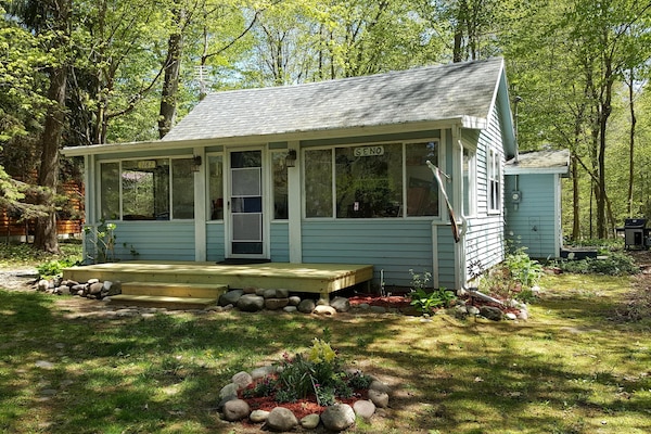 1187 Cherry Dr. South Haven, Mi.
 A quintessential cottage