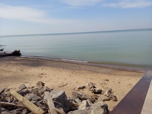 Beach nearby, sun loungers