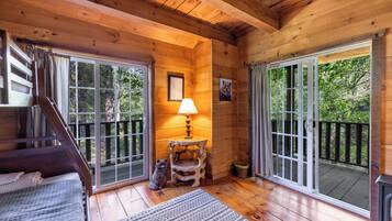 3 quartos, Wi-Fi de cortesia, roupa de cama