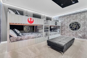 5 bedrooms, iron/ironing board, free WiFi, bed sheets