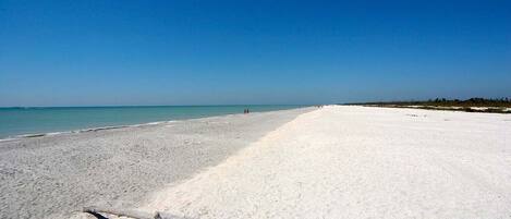 Playa en los alrededores