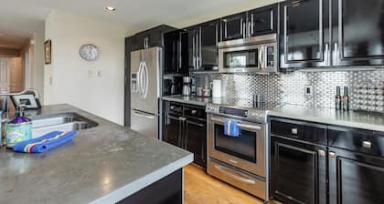 Spacious Main St Loft | 2BD/2BA + Low cost parking