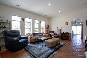 Interior - ☀️ Casa Villa: Private 3 Bed La Quinta Cove Home Heated Pool/Spa/Fireplace ☀️ (La Quinta)