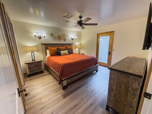 4 bedrooms, iron/ironing board, travel cot, free WiFi