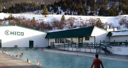 30 Miles from Yellowstone Park! View is Breathtaking!