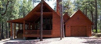 5 bedrooms! Beautiful Mountain Retreat 