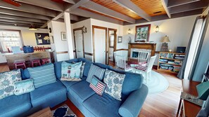 Smart TV, fireplace, DVD player