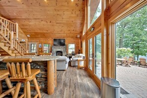 المنشأة من الداخل