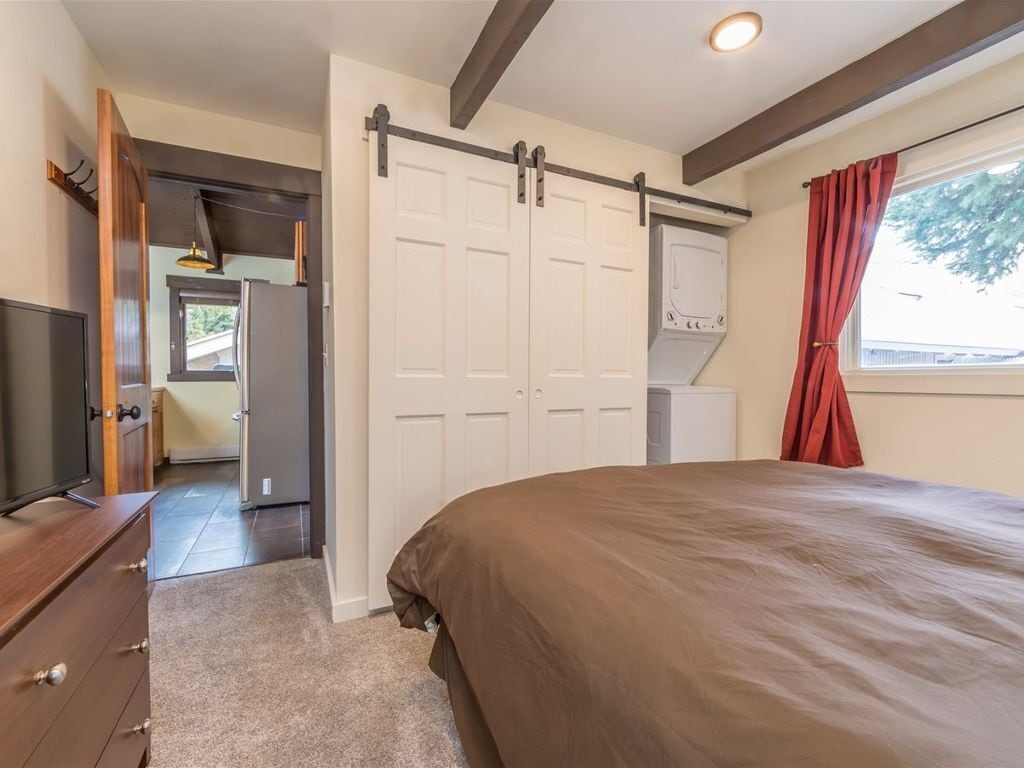 2 dormitorios, tabla de planchar con plancha, wifi gratis y ropa de cama