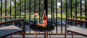 Paso Park Suite 201-Distinctive Balcony Suite Right in Downtown Paso Robles!