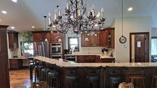 8 Bedroom, 5 1/2 Bathroom Vacation Home Near Lava Hot Springs Idaho