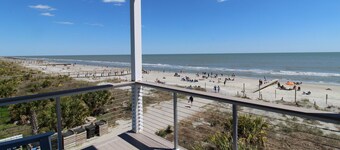 Oceanfront 1Br/1Ba Condo~Little Peace of Heaven