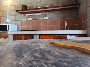 Private kitchen - Nelumbo Petit Chalet (San Rafael)