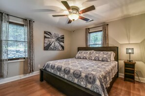 3 Schlafzimmer, BĂŒgeleisen/BĂŒgelbrett, BettwĂ€sche