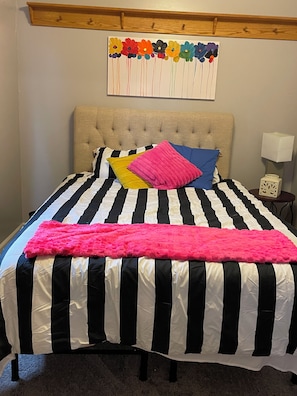 2 Schlafzimmer, Bügeleisen/Bügelbrett, kostenloses WLAN, Bettwäsche