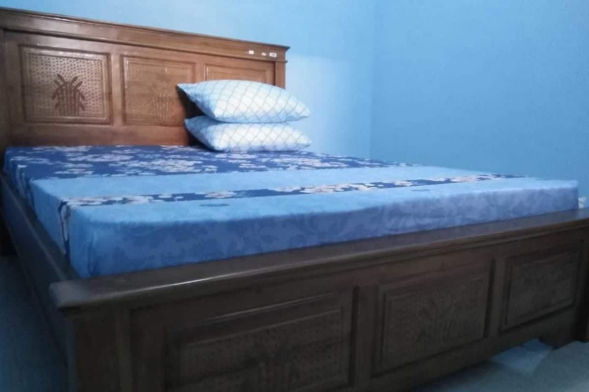 Basic Double Room