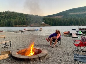 Property grounds - FABULOUS VACATION AT TWIN LAKES BEAR LODGE! (Rathdrum)