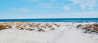 End Unit! Walk out the door & directly onto beach! SNOWBIRD FRIENDLY!