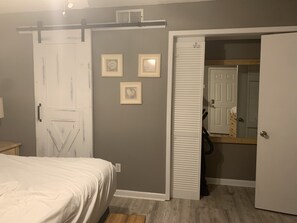 2 dormitorios, tabla de planchar con plancha, wifi y ropa de cama