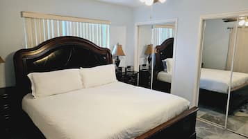 2 室のベッドルーム、アイロン / アイロン台、旅行用ベビーベッド、WiFi (無料)