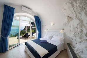 5 bedrooms, iron/ironing board, free WiFi, bed sheets - Amalfi Coast Villa Knight (Amalfi)