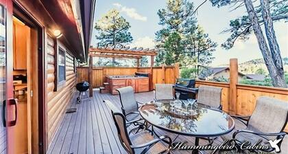 Cabaña en la montaña: 'Abundante vida silvestre' con excelente vista. Con bañera de hidromasaje Mascota amigable.