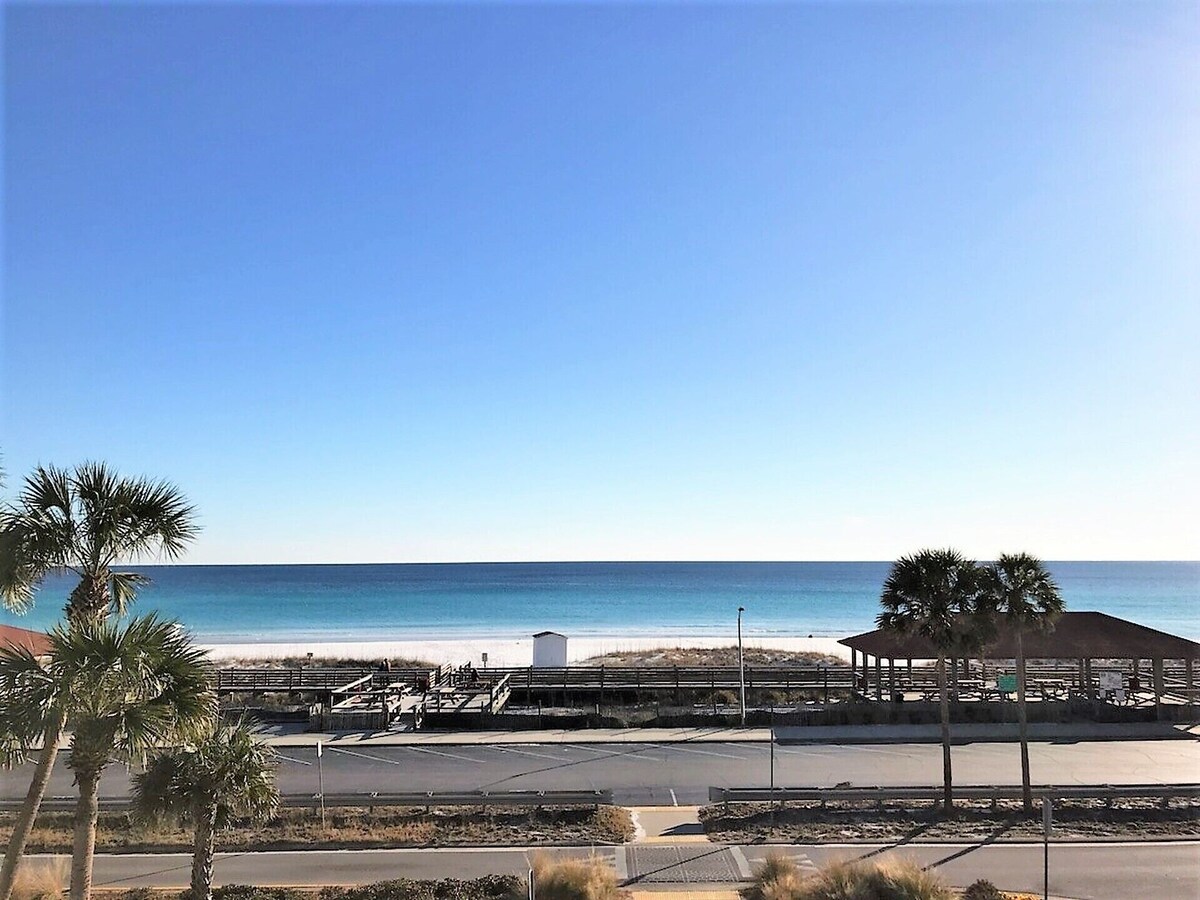 Photo 28 of UNBELIEVABLE GULF VIEWS ,STEPS TO THE SAND...PERFECT VACATION HOME !!
