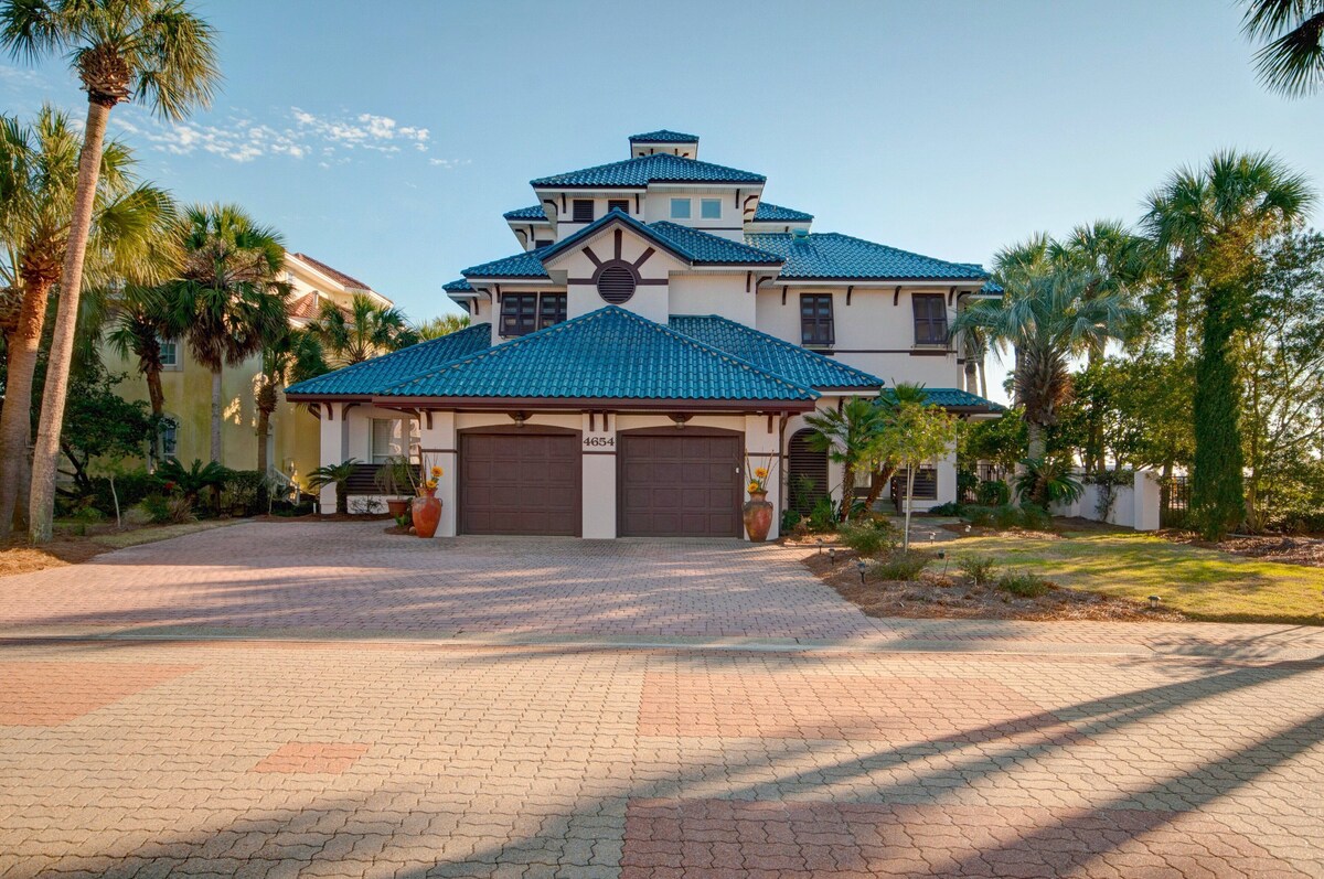 Photo 5 of UNBELIEVABLE GULF VIEWS ,STEPS TO THE SAND...PERFECT VACATION HOME !!