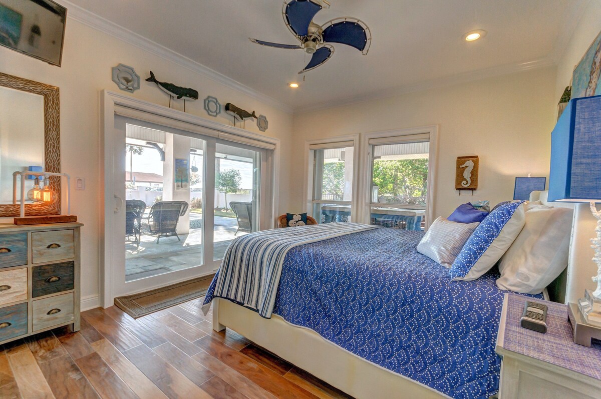 Photo 31 of UNBELIEVABLE GULF VIEWS ,STEPS TO THE SAND...PERFECT VACATION HOME !!