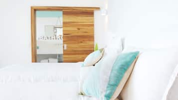 2 chambres, coffres-forts dans les chambres, fer et planche Ă  repasser