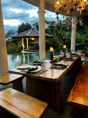 Outdoor dining