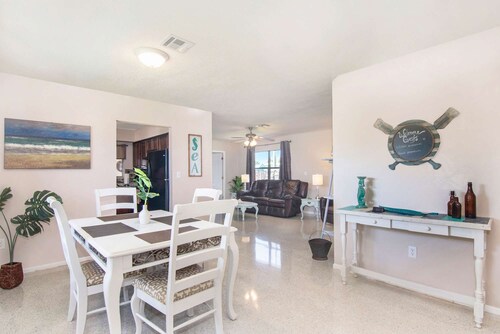 Mermaid Cove - 15 Minuten Fahrt zum Strand