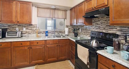 Mermaid Cove - 15 Minuten Fahrt zum Strand