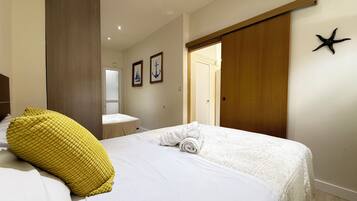 2 Schlafzimmer, Bügeleisen/Bügelbrett, kostenloses WLAN, Bettwäsche