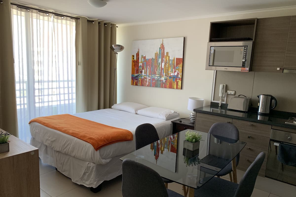 Panoramic Apartment, 1 Bedroom | Individually decorated, soundproofing, iron/ironing board, free WiFi