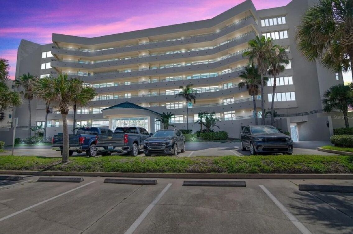 Spectacular Ponce Inlet Oceanfront Newly Renovated 3/3 Unit on No-Drive Beach