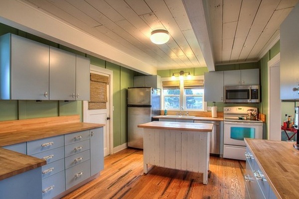 Kylskåp, mikrovågsugn, ugn och spishäll