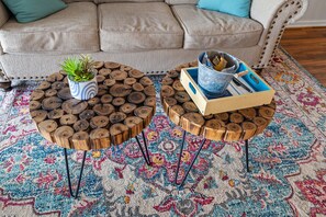 Interior - Romantic getaway with a view; close to SDC and the Branson Strip (Branson West)