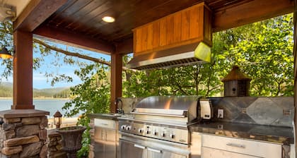 Direkt am Wasser, privater Steg, Whirlpool, Außenküche und Pavillon