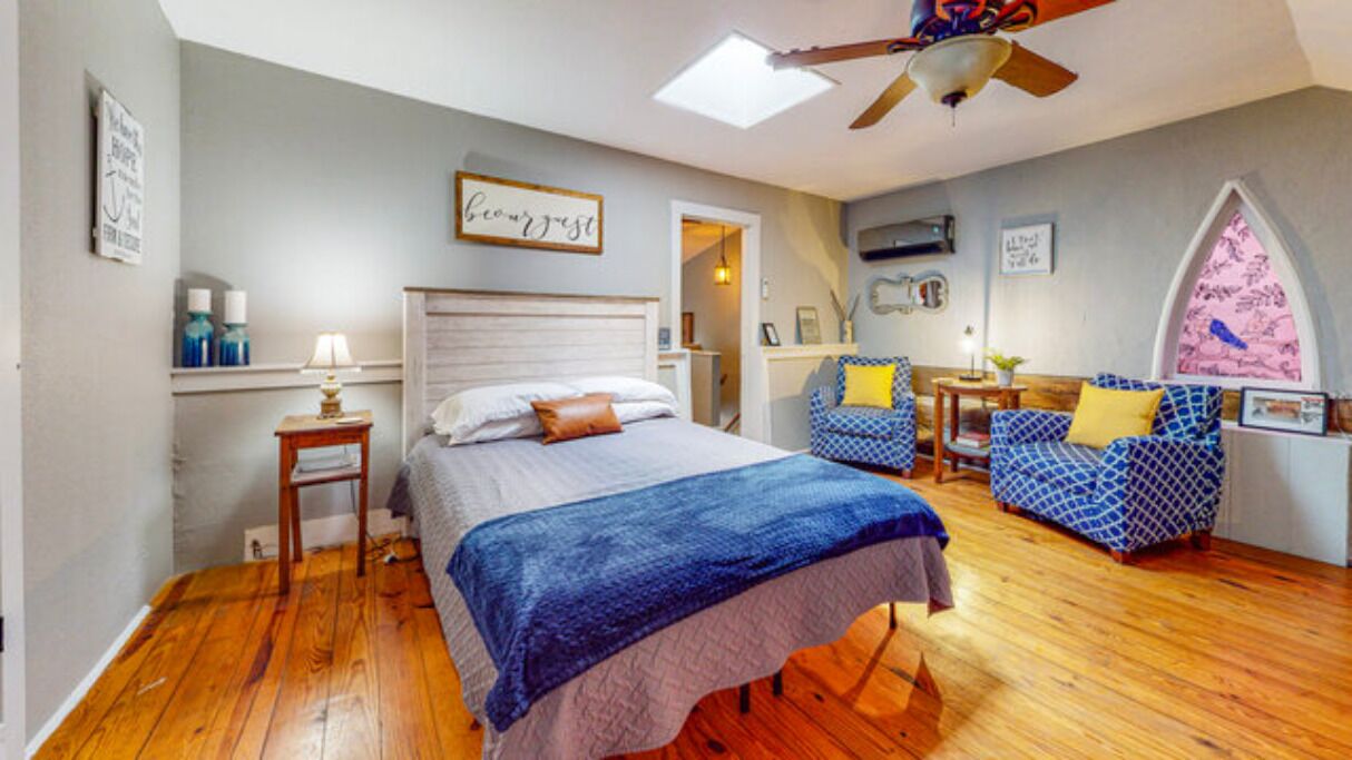 2 bedrooms, iron/ironing board