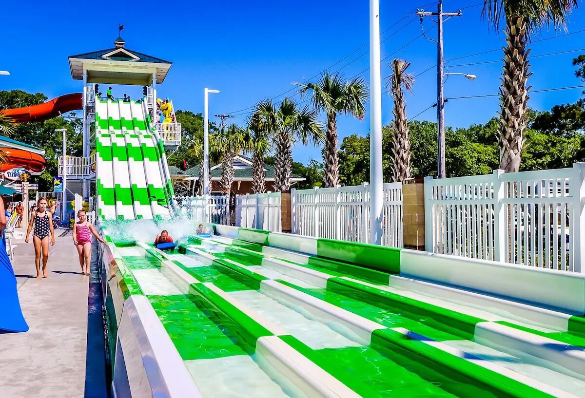 Alberca techada y alberca climatizada