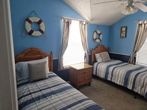 4 bedrooms, iron/ironing board, free WiFi, bed sheets