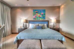 3 habitaciones, tabla de planchar con plancha, cuna de viaje y wifi 