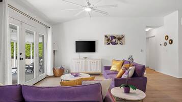 Smart TV, fireplace, DVD player, ping pong