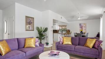 Smart TV, fireplace, DVD player, table tennis