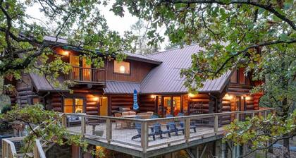 RestfulLodge - Lakefront/15 Acres/Private Dock/Private Disc Golf Course/Kayaks