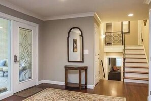 Interior - PRIVATE RESORT-9 mi to downtown Nashville Up to 20% off Ask (Nashville)